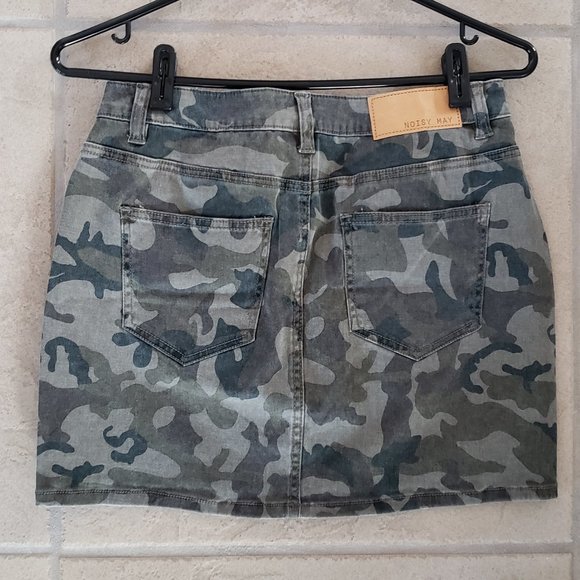 Skirt - New - Noisy May - Camouflage Skirt - Size Small - Picture 2 of 2
